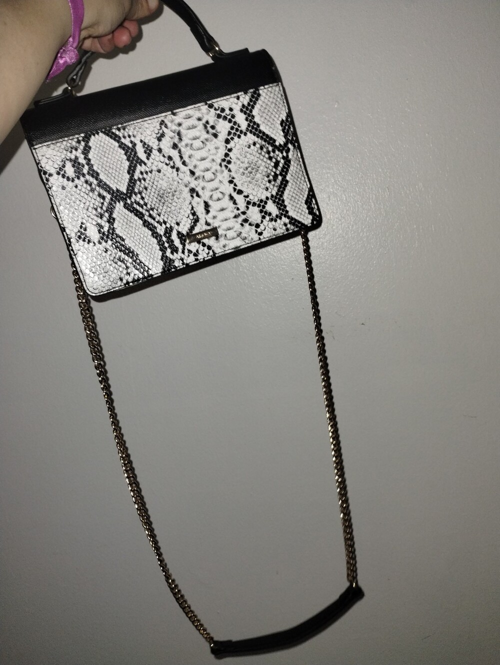 GIRLY GIRL ALDO Black and Cream Top-Handle Crossbody Bag with Snake-Print Accent - Picture 2 of 4